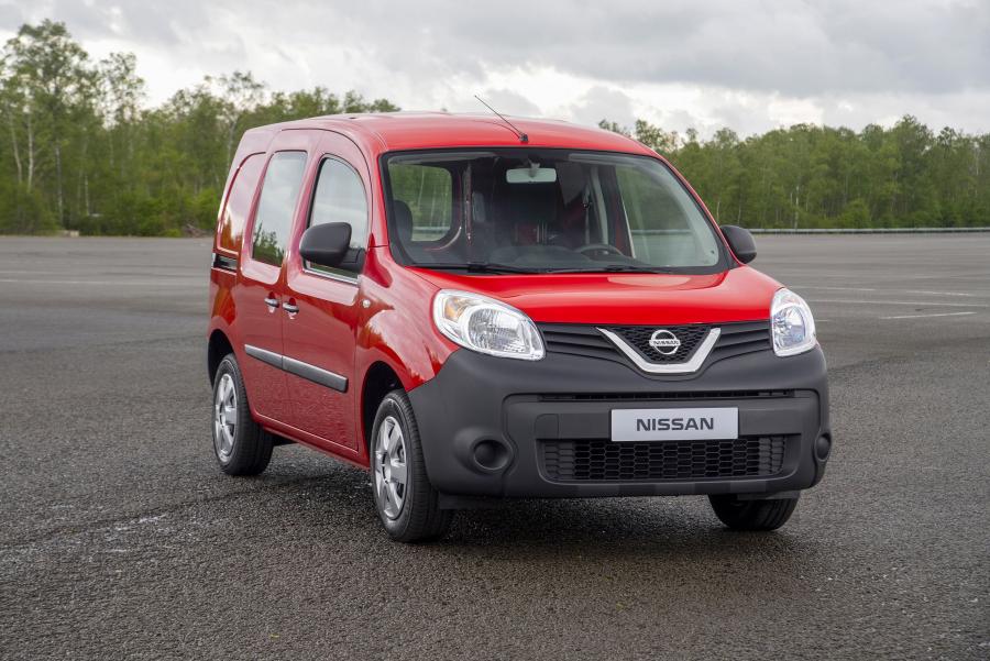  Nissan NV250 L1 Van 2019 года  (EU) (фото 18 из 37)